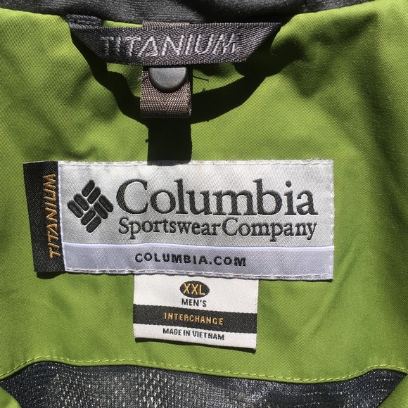 NEW XXL Columbia Waterproof & Windproof Shell (Titanium Collection) - Picture 3 of 7